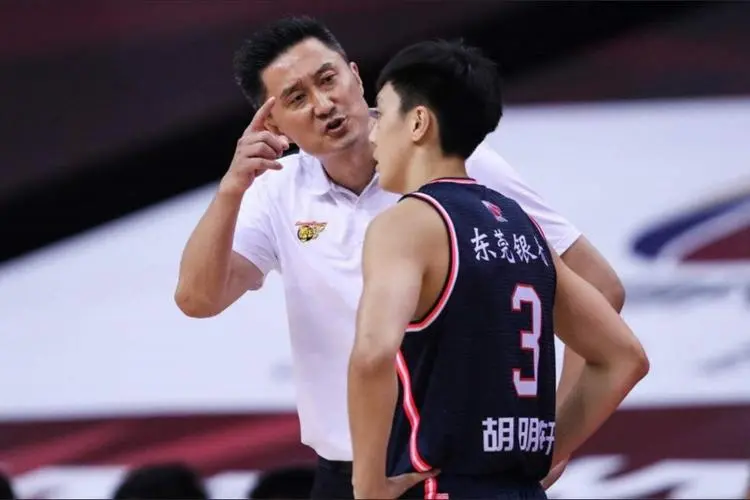 hth华体会官网-北京首钢重逢冤家，大胜对手，夺冠在望
